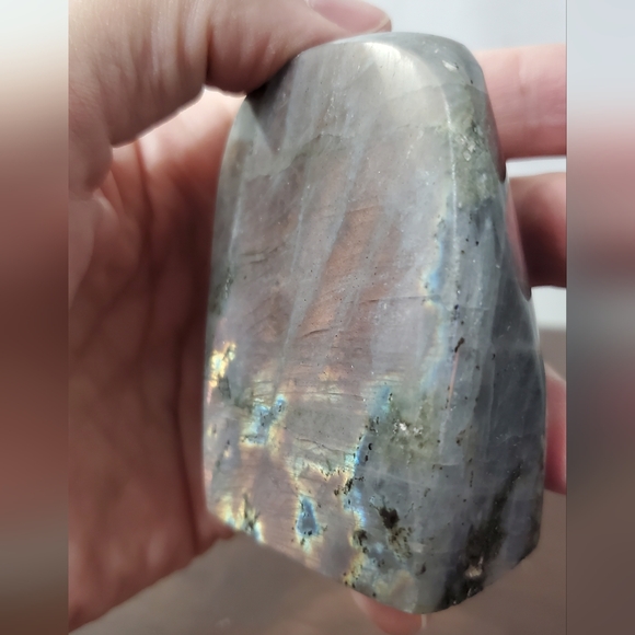 Labradorite Crystal Free Form - Picture 15 of 15